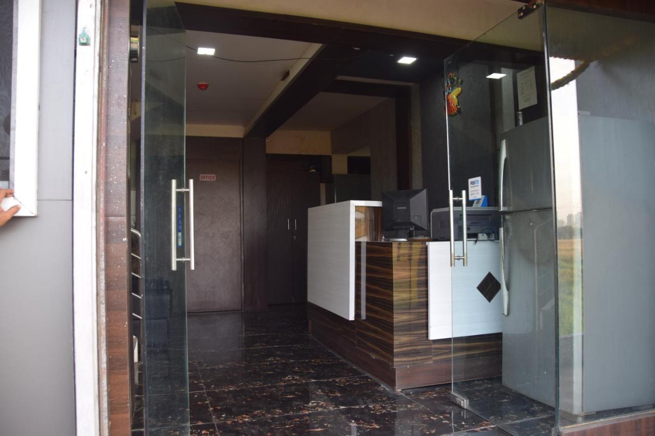 Hotel Riviera Residency Thane Exterior photo