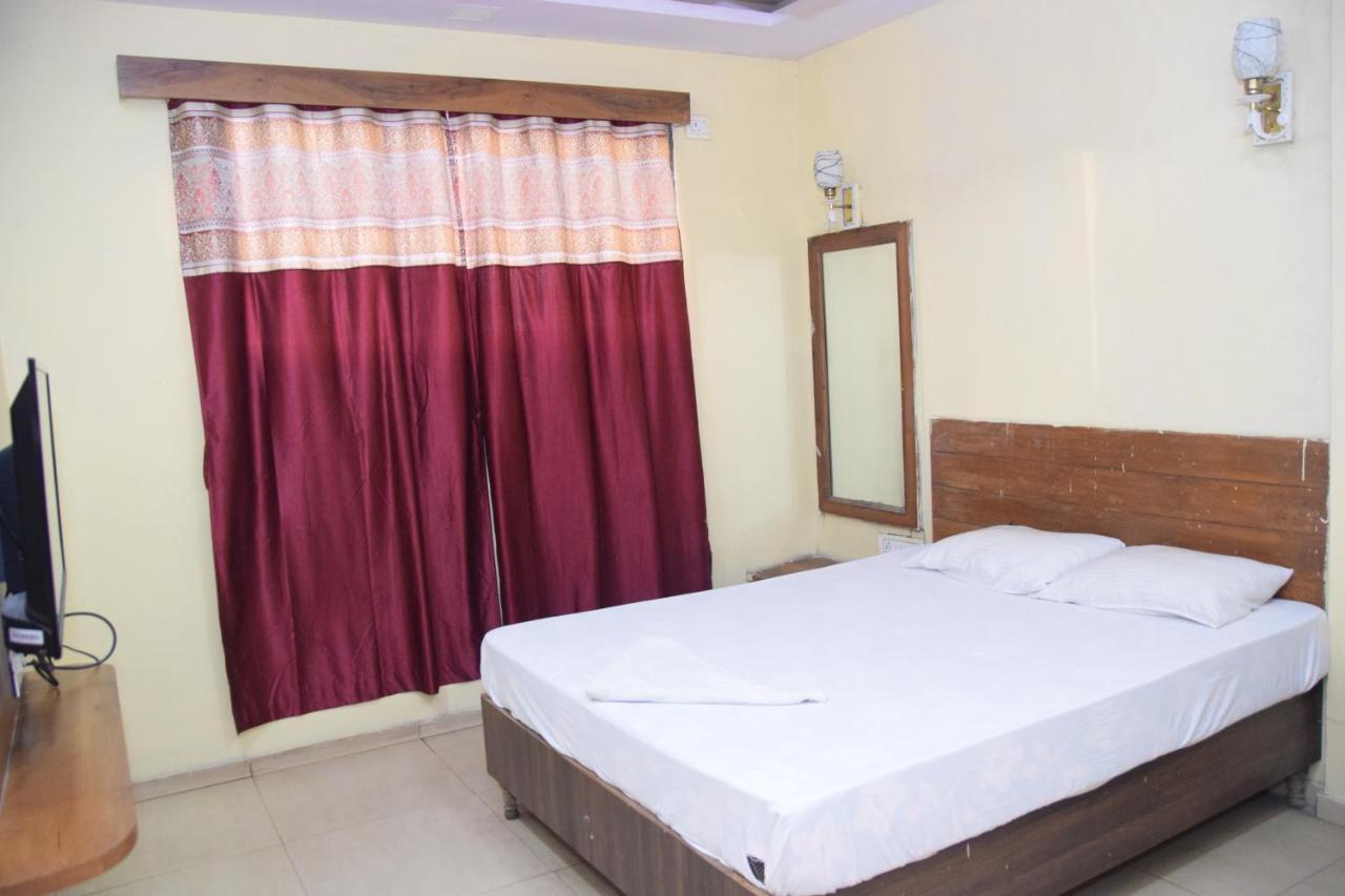 Hotel Riviera Residency Thane Exterior photo